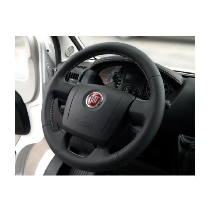 Steering wheel leathered (black)